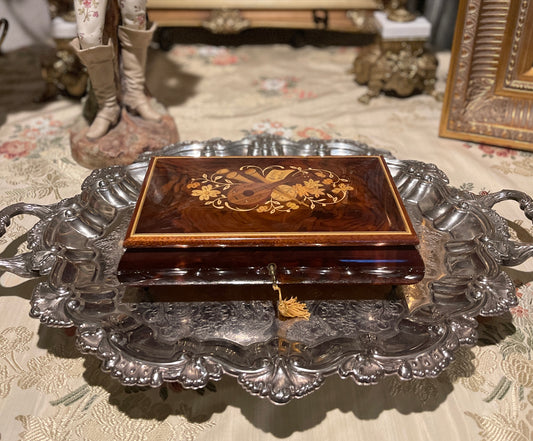 Fantastic Italian Burl Wood Lacquered Music and Jewelrey  Box, Lara’s Theme, Vintage, Near Pristine