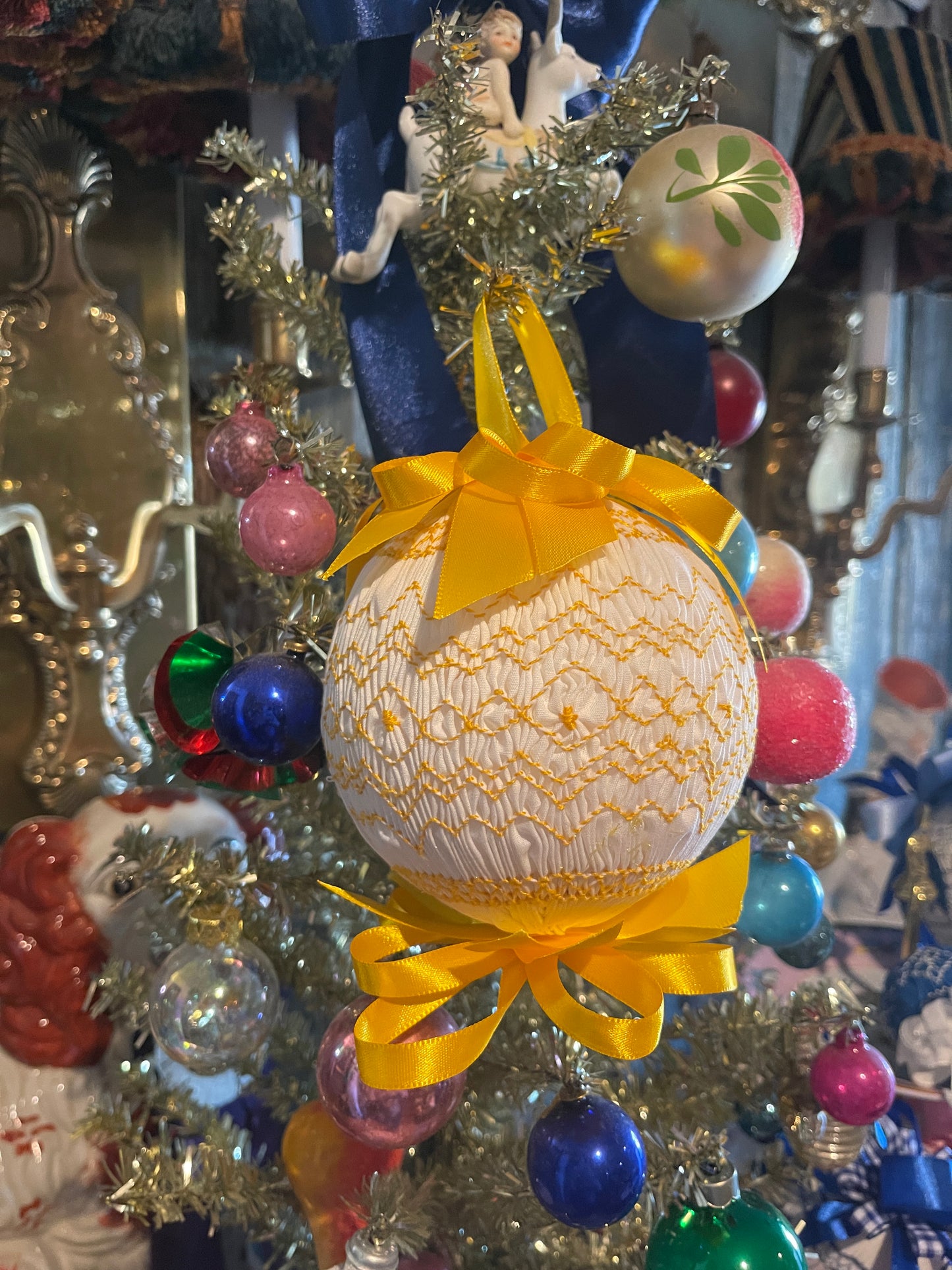 4” Yellow and White Vintage Smocked Christmas Ornament