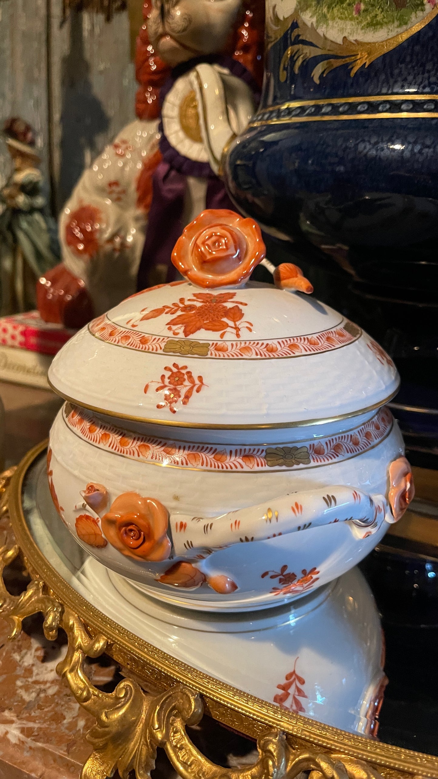 Vintage Herend Chinese Bouquet Rust Covered Bean Pot with Applied Roses | Hand-Painted Hungarian Porcelain
