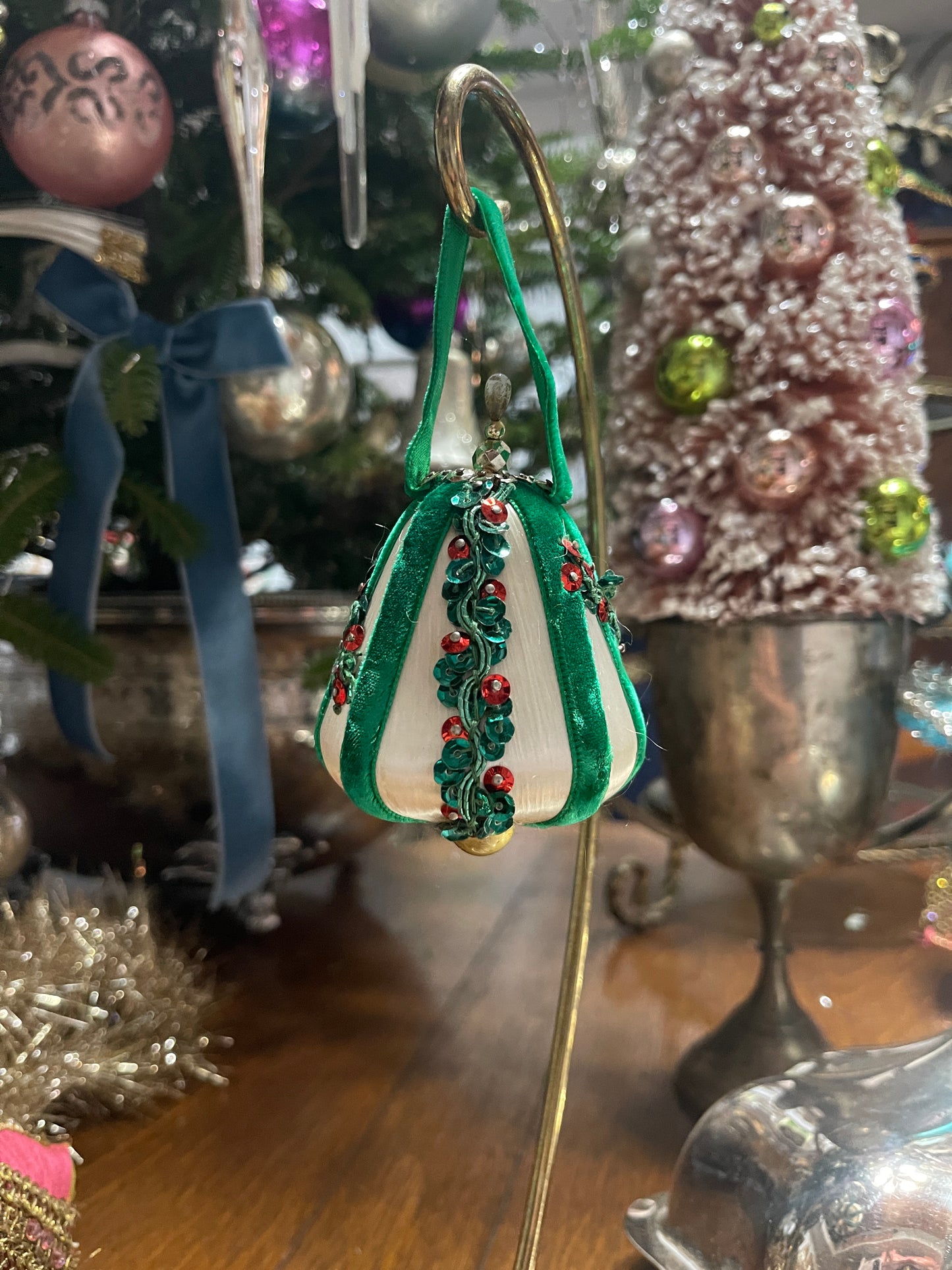 Vintage Satin String Push Pin Bell Ornament