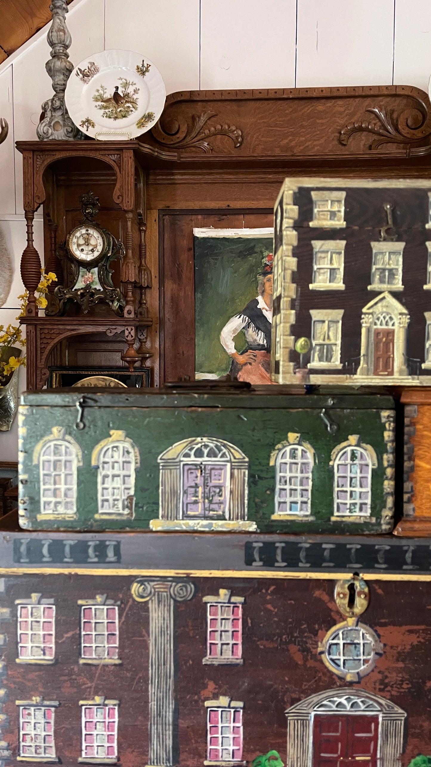 English Georgian Country House Facade Box – Green with Arched Windows and Lilac Doors, 19th Century