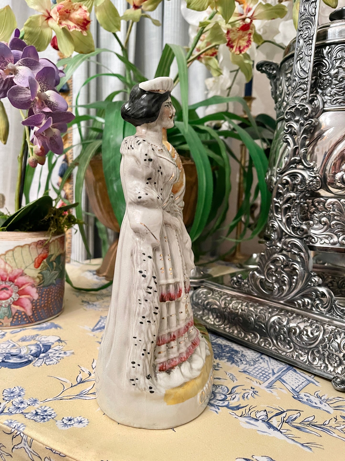 Vintage Staffordshire Style Queen and Emperor Statuette