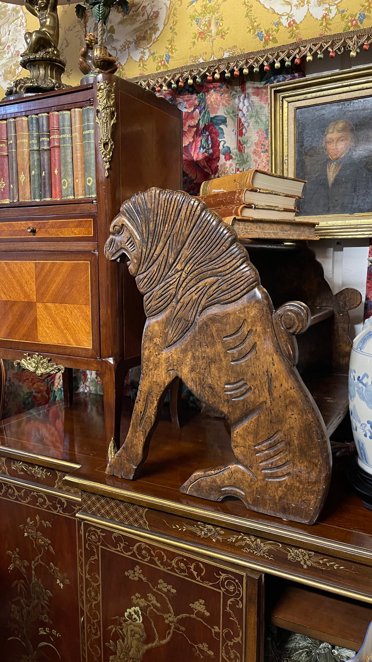 Vintage English Chinoiserie Library Steps with Hand-Carved Guardian Lions