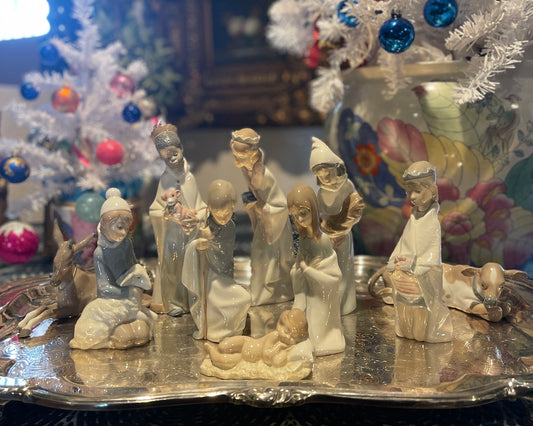 Vintage Lladro Children's Nativity Glossy Set 10 piece Spain, Porcelain