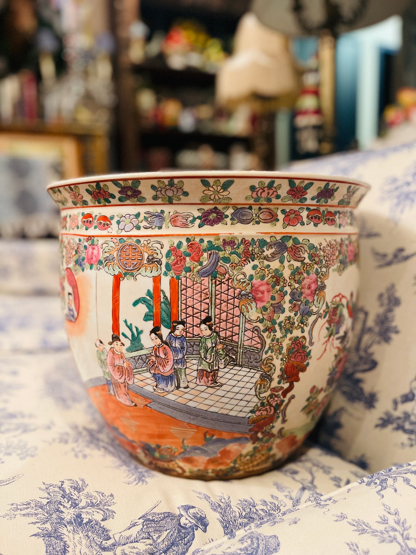 Vintage Rose Medallion Fishbowl Cachepot Planter – Christmas Tree Vessel & Year-Round Chinoiserie Elegance