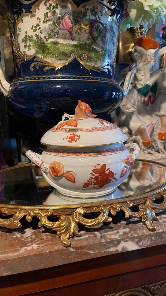 Vintage Herend Chinese Bouquet Rust Covered Bean Pot with Applied Roses | Hand-Painted Hungarian Porcelain
