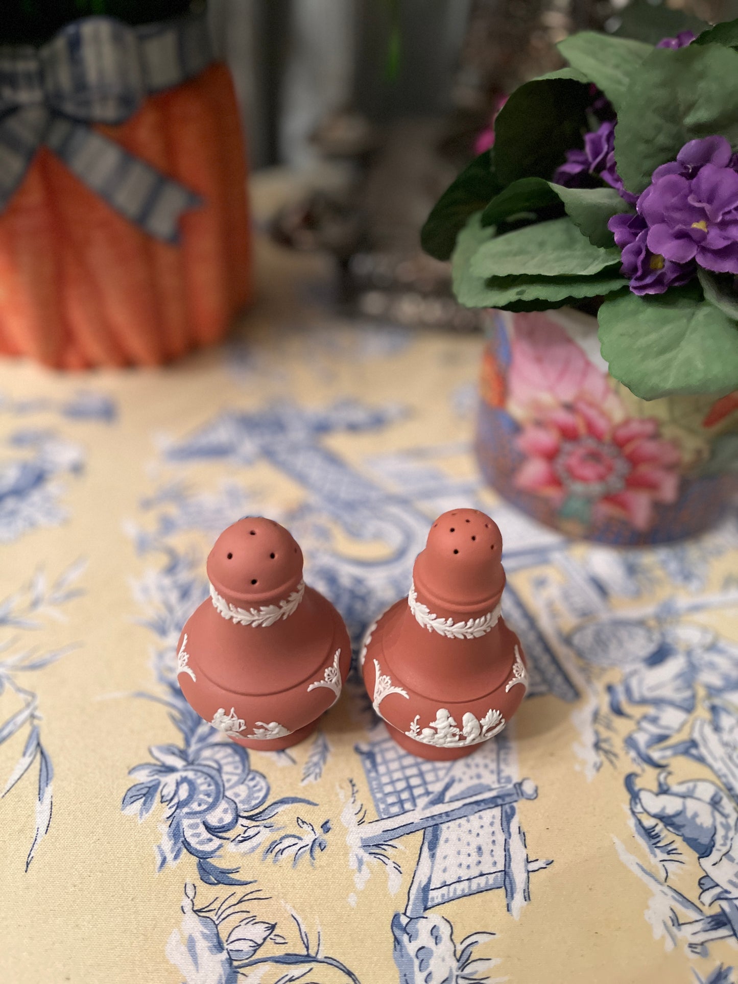 Wedgwood Terracotta (1957-1959) with White Relief Putti Salt and Pepper Shakers, Vintage