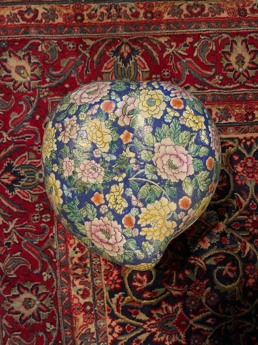 Large Chinoiserie Leaf Shaped Lidded Dish