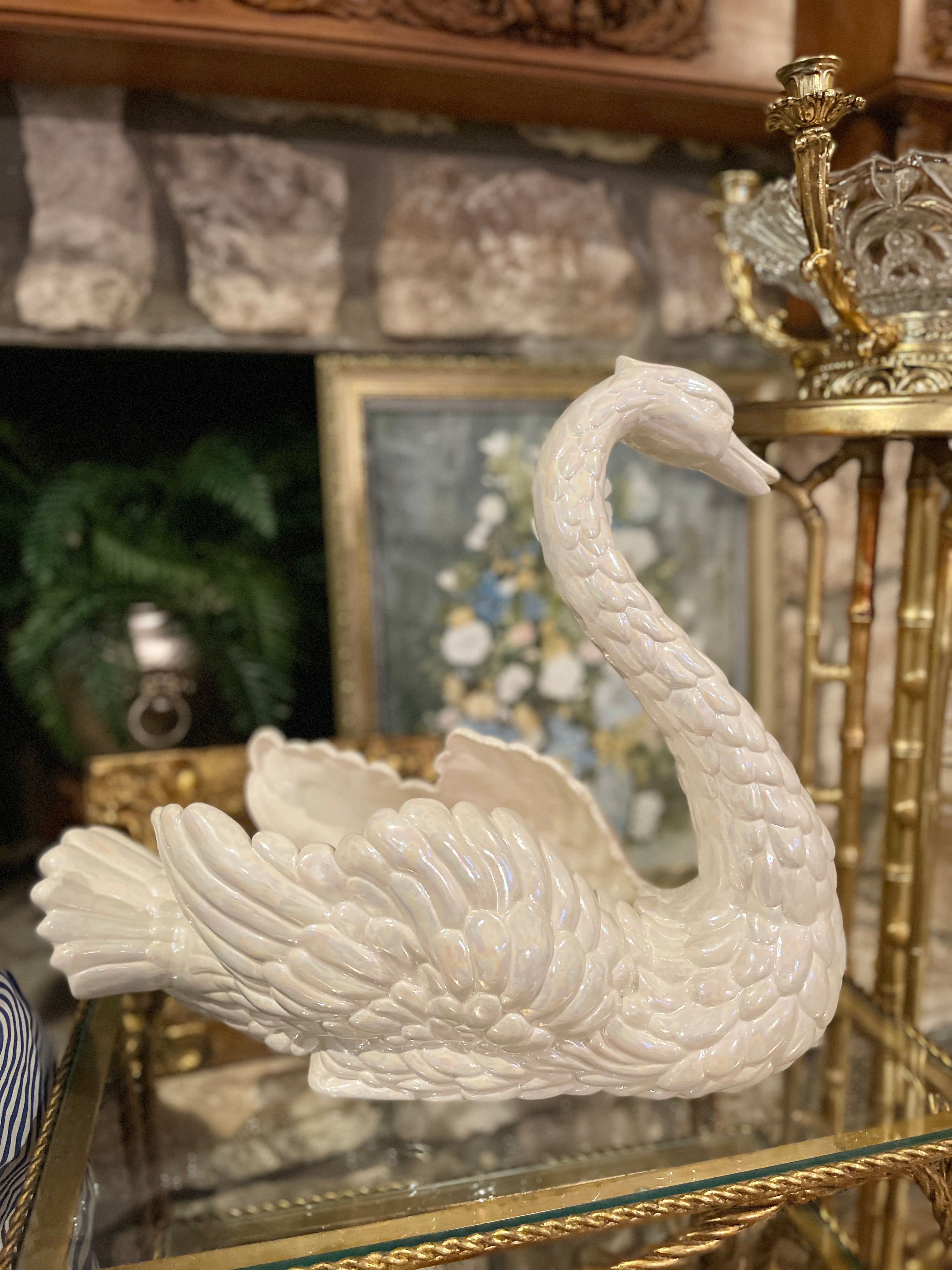 Vintage swan offers planter