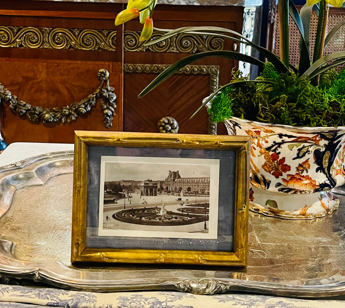The Place
Place du Carrousel
du Carrousei, Antique Paris Postcard, Framed