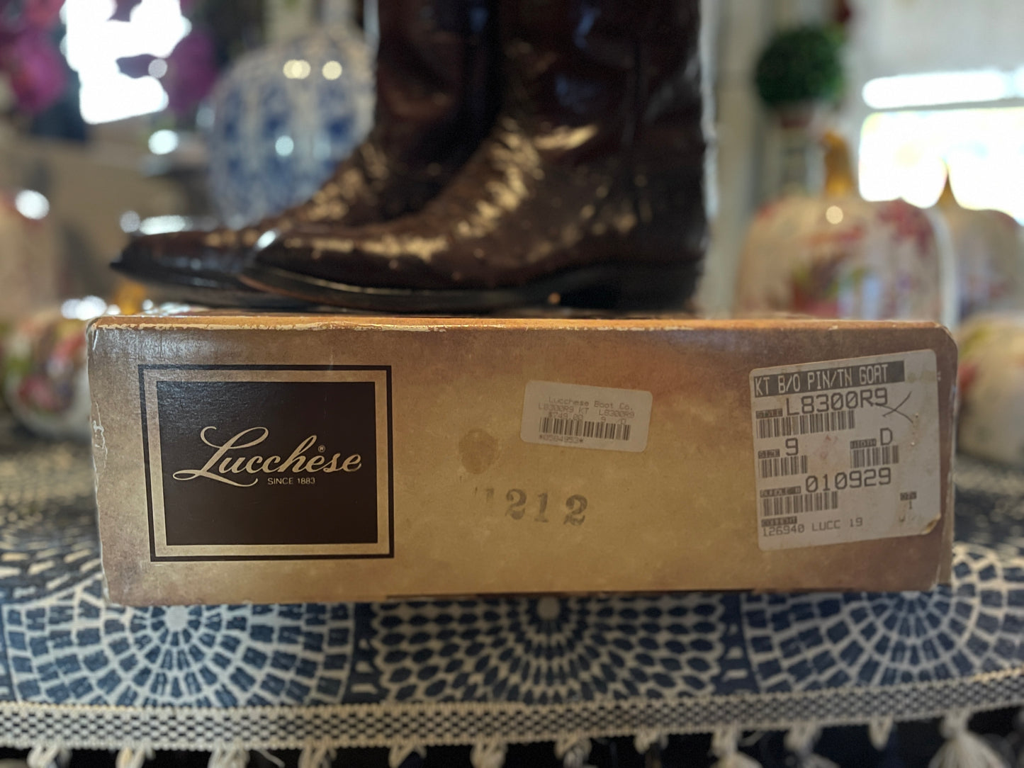 Vintage Lucchese Full Quil Ostrich Roper, Men’s size 9D