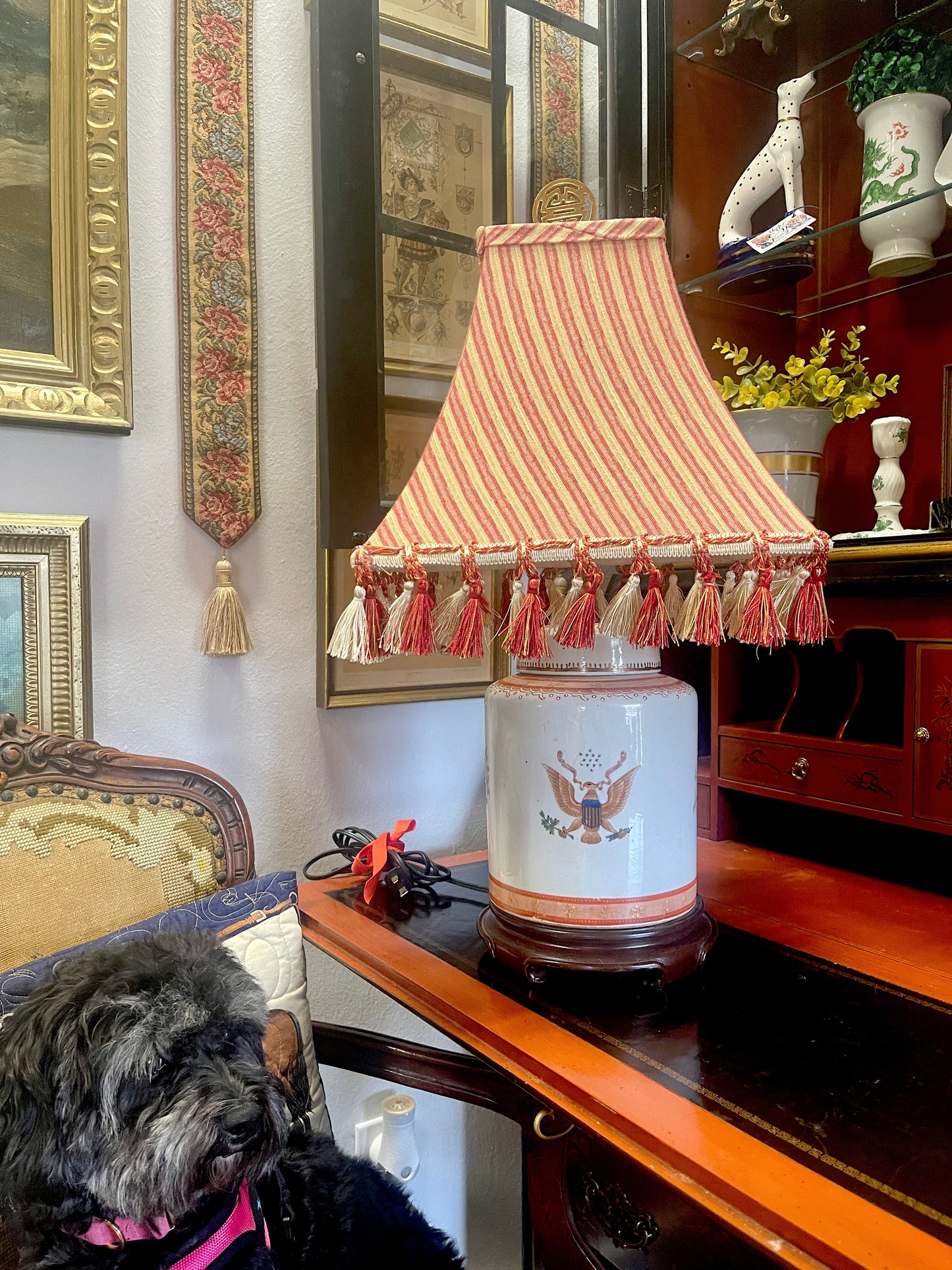 Early 20th Chinese Export Porcelain Chinoiserie American Federal Bald Eagle Ginger Jar Lamp on Wood Base with Custom Shade