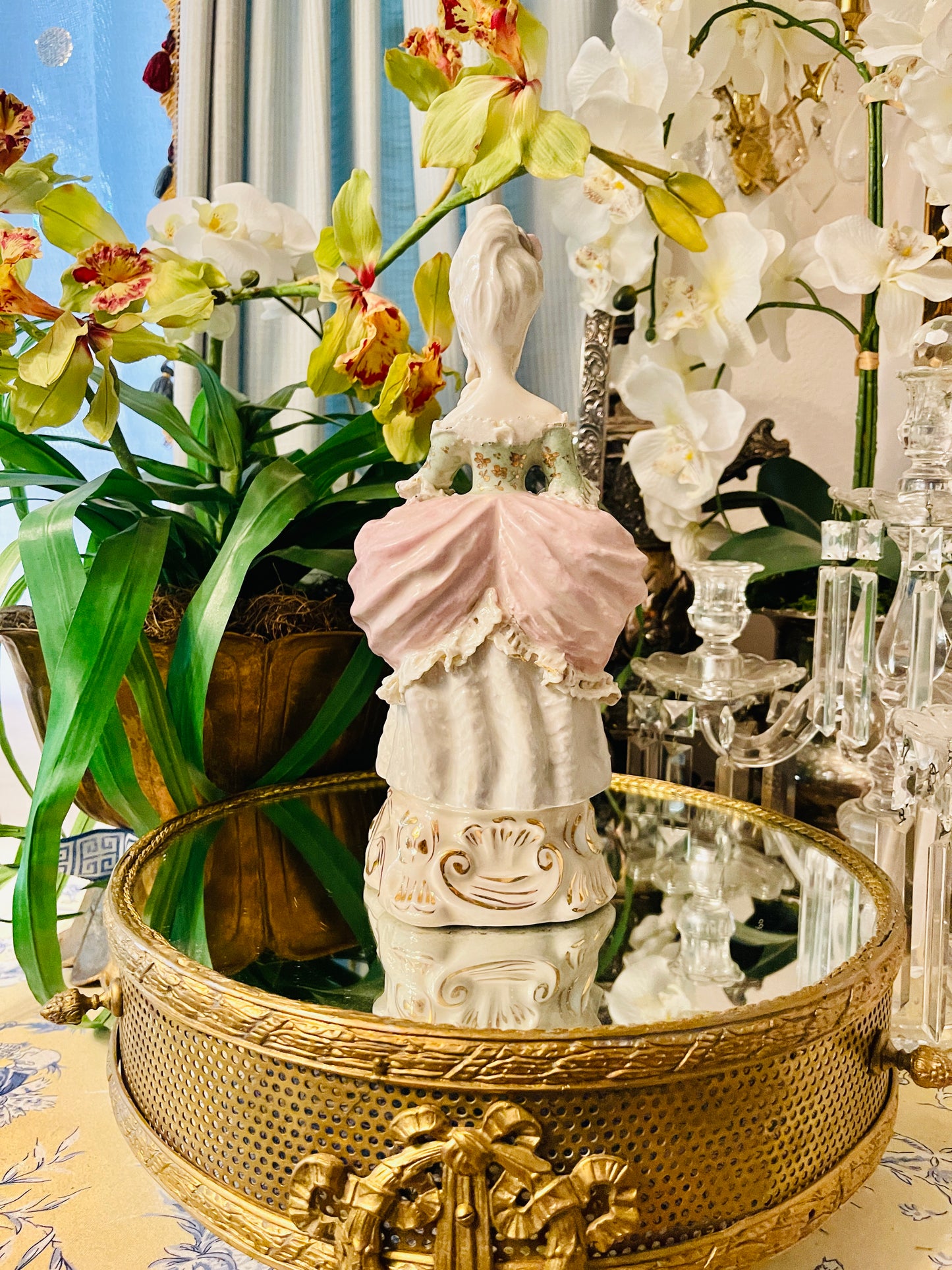 Whimsically Romantic Cordey Marie Antoinette–Inspired Rococo Lady Statuette | 11” | Pink Roses