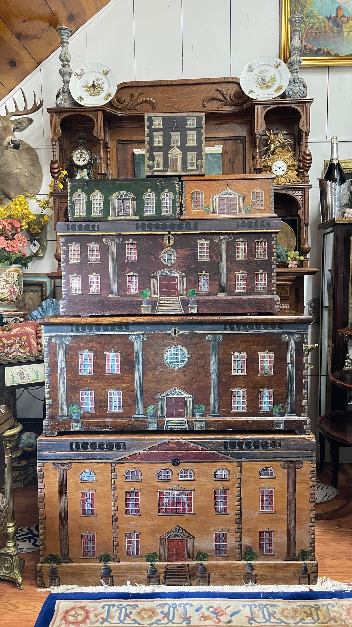 ENGLISH PAINT-DECORATED HOUSE FACADE PINE BLANKET BOX / STORAGE CHEST