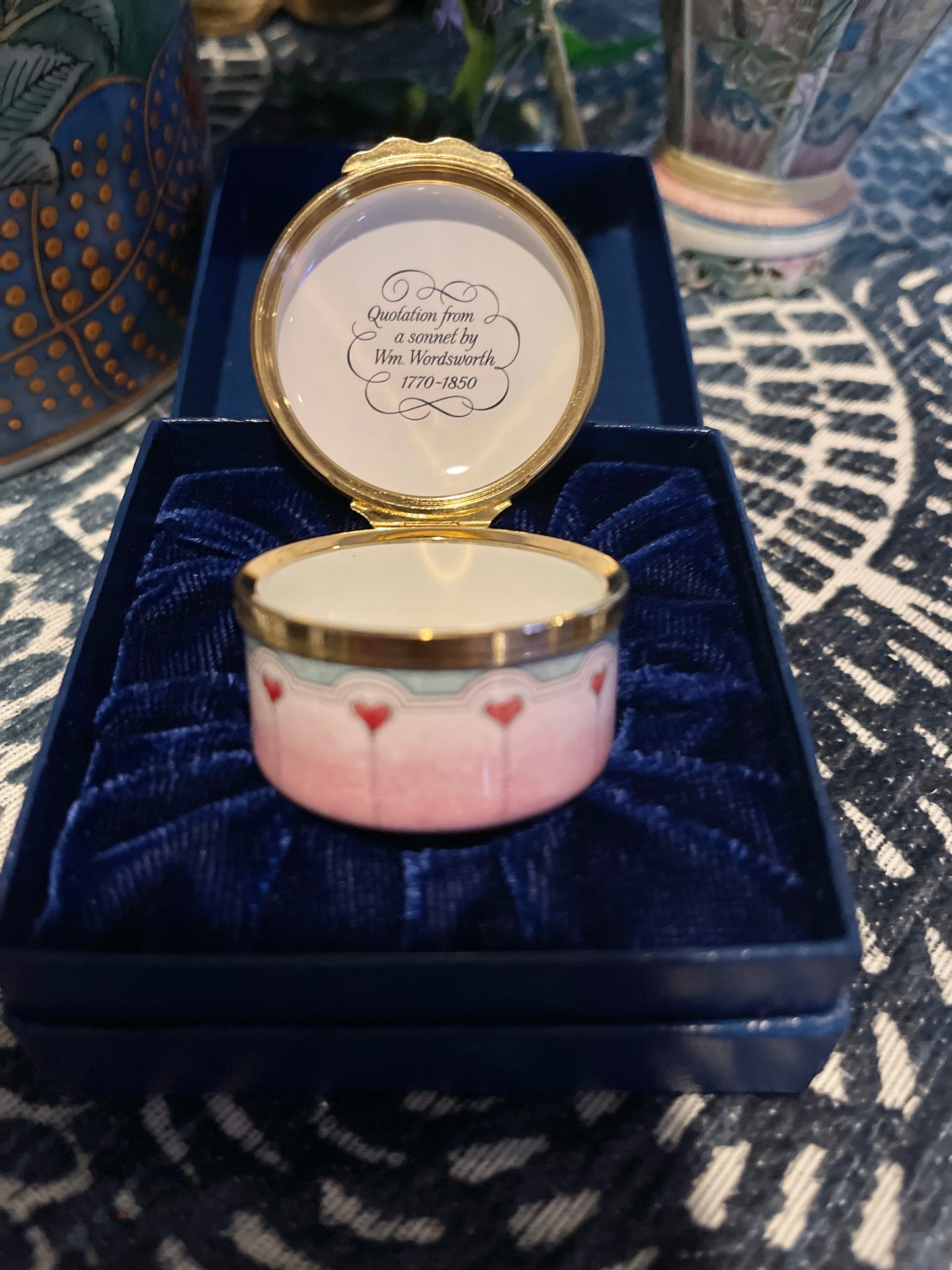 Halcyon Days Pink Enamel Box, Love Betters What is Best, Williams Wordsworth , Heart Detail