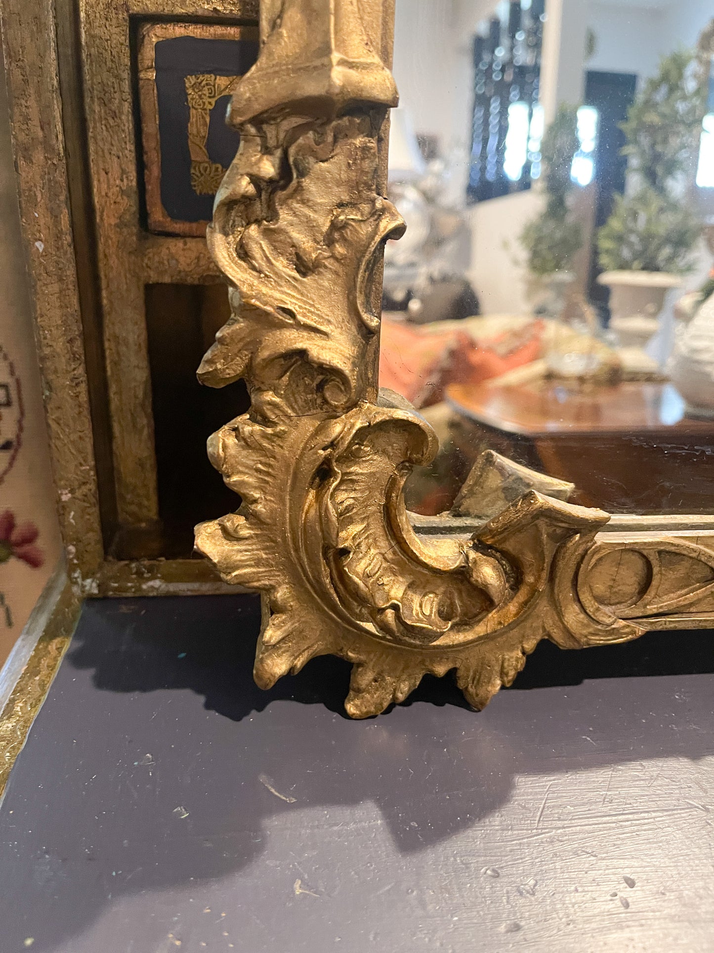 Antique Chinoiserie Hand Carved Gilt Wood Pagoda Rococo Mirror with Birds