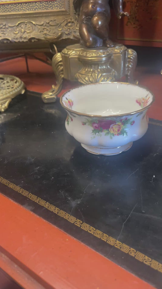 Vintage Royal Albert Christmas Magic Old Country Rose Creamer and Sugar Bowl Set