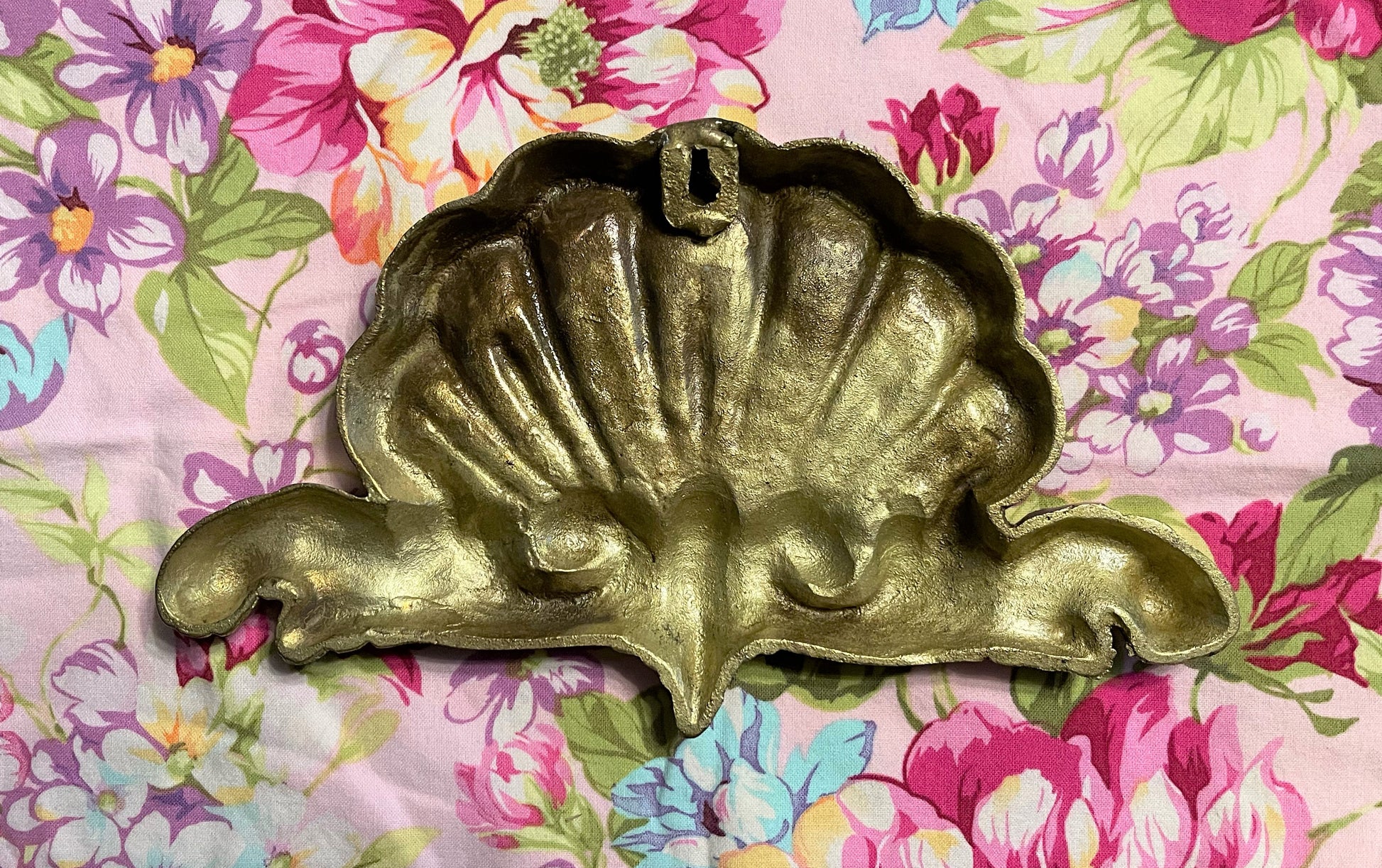 Brass Clam Shell Wall Hanging, Vintage