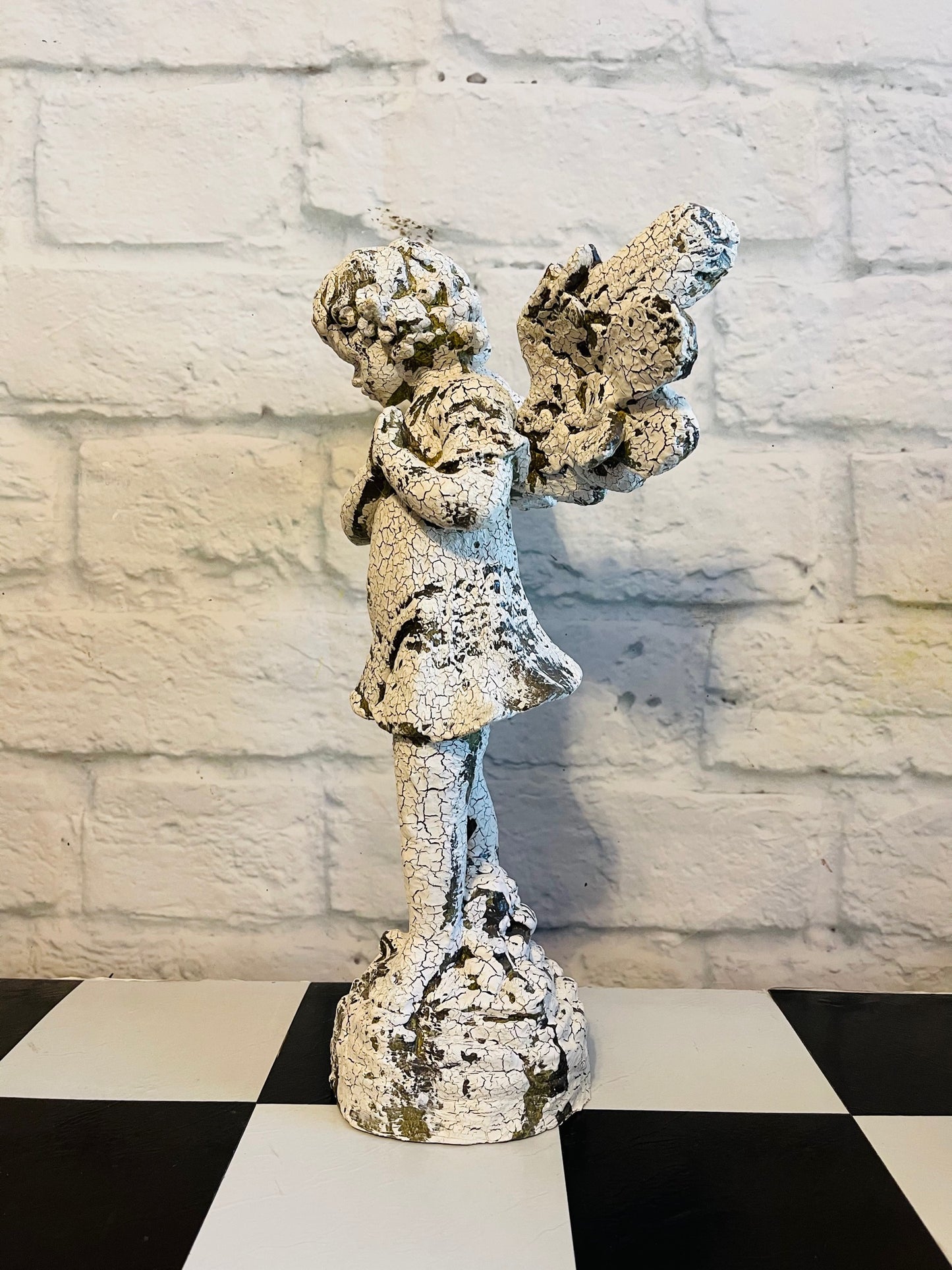 Chippy Angel Statuette