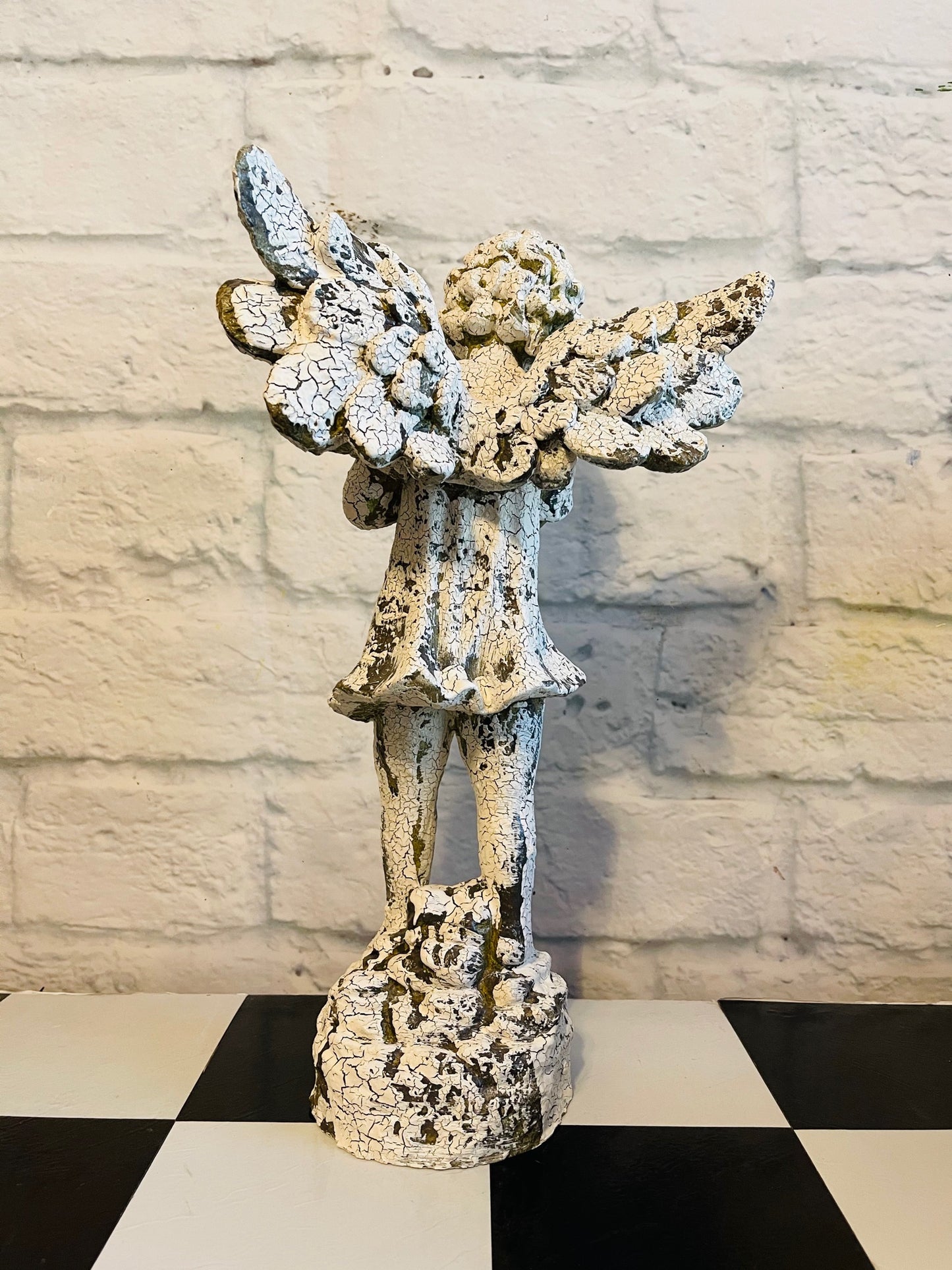 Chippy Angel Statuette