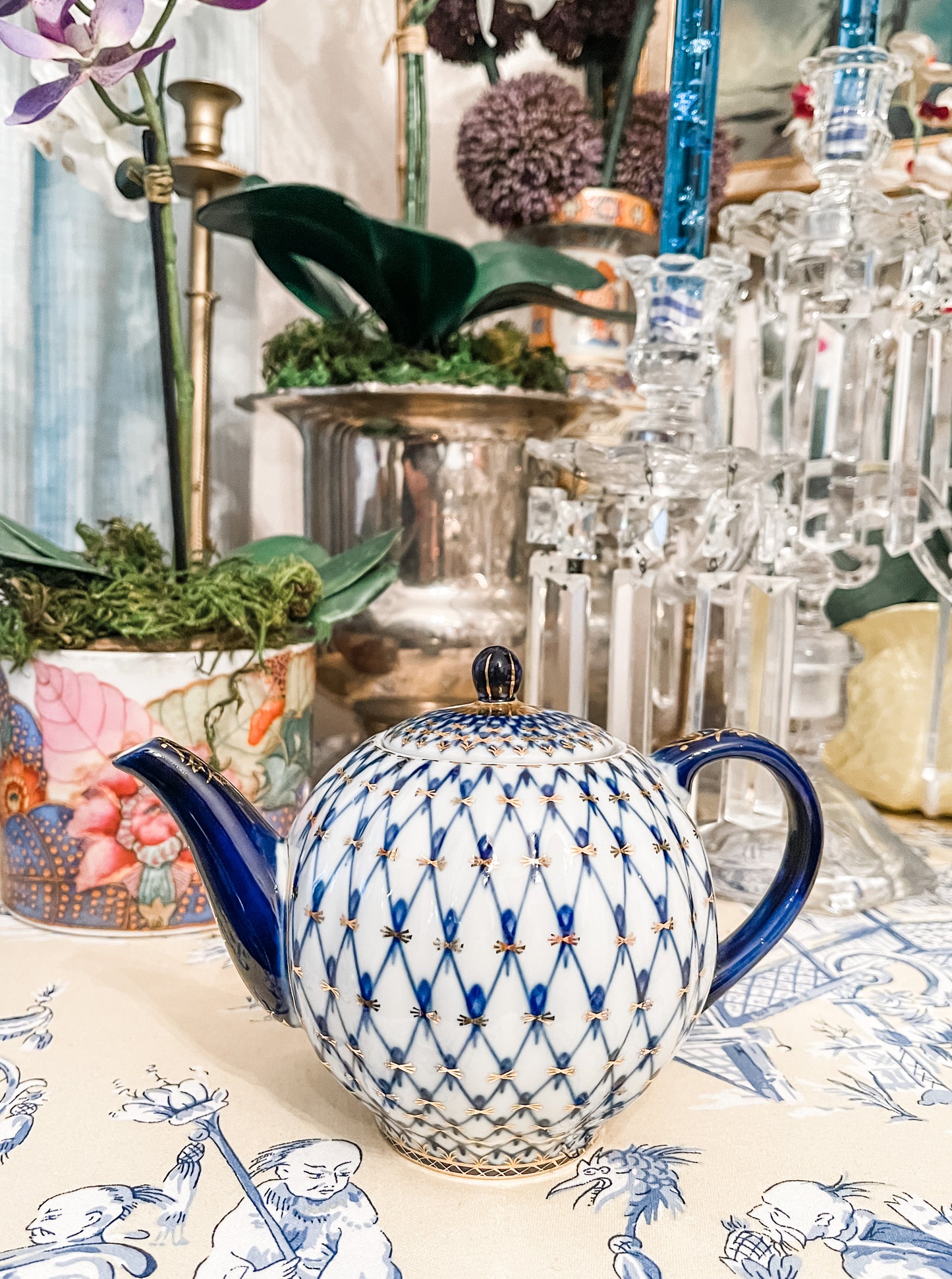 Lovely Russian Lomonosov Teapot in Blue and White with 22kt Gold Detail